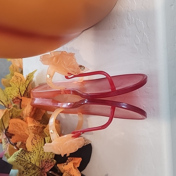 OPEN TO OFFERS Preloved tory burch blossom - Picture 8 of 8